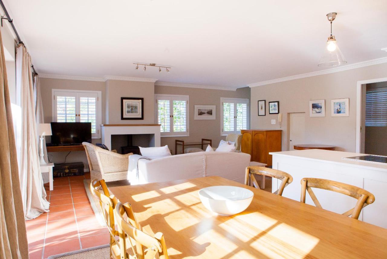 Apartment 33 Strawberry Lane - Studio&cottage