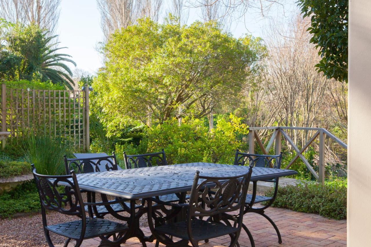 33 Strawberry Lane - Studio&cottage