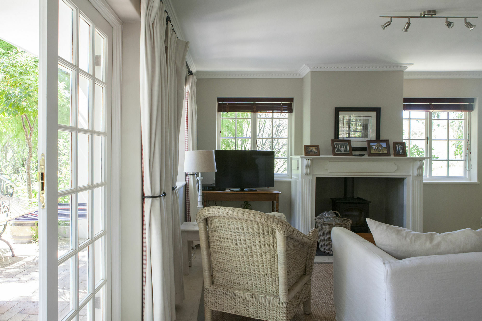 Apartment 33 Strawberry Lane - Studio&cottage *